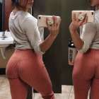 ชื่อ นิ ค่ะ ฝากเนื้อฝากตัวด้วยนะครับ ค่ะ