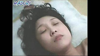 คลิปโป๊ที่เป็นข่าว เขาว่าดาราไต้หวัน ???