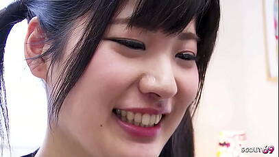 สอนหลานสาวดูดควยครับ  หลานสาวเก่งมากดูดเลียตั้งแต่หัวถอกยันโคน